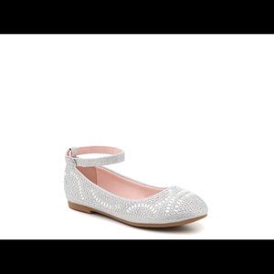 Shimmer Metallic Silver Ballerina Flats, size 5